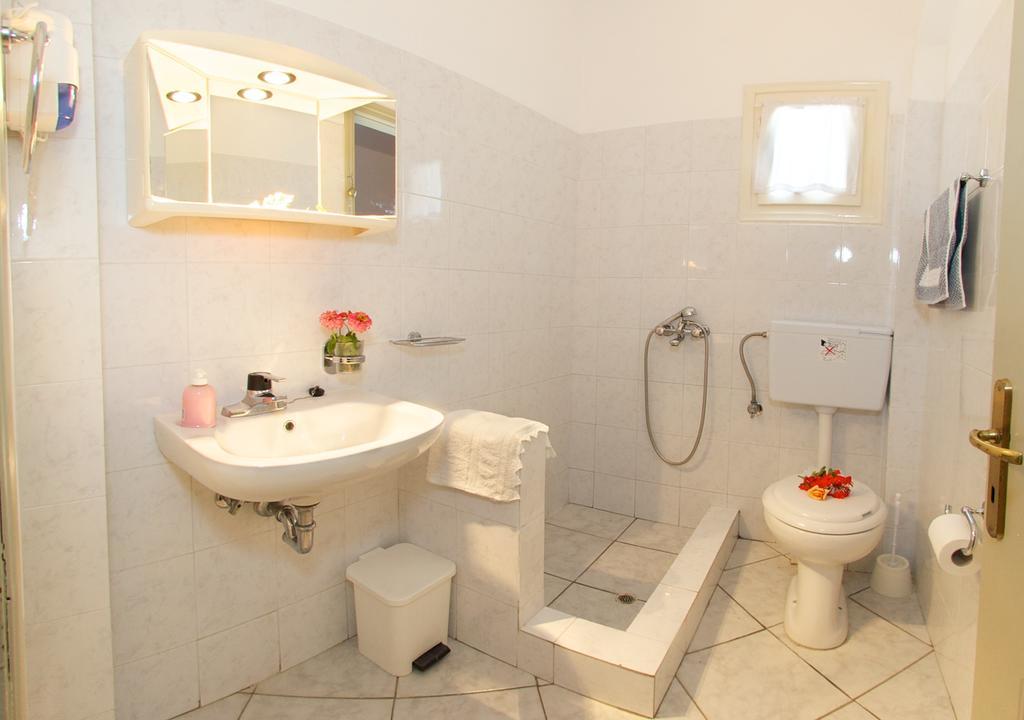 Aparthotel Nostos Mousata Esterno foto