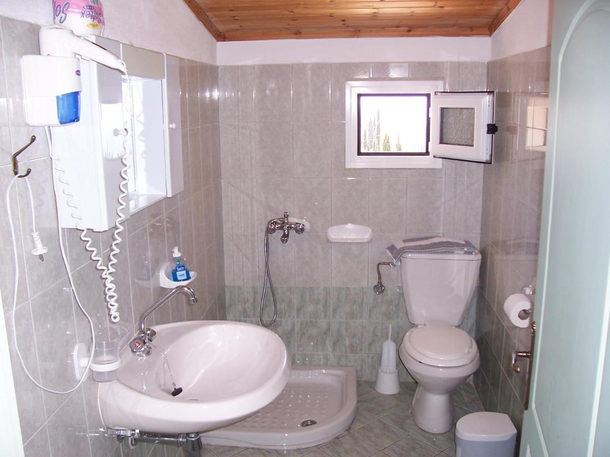 Aparthotel Nostos Mousata Esterno foto